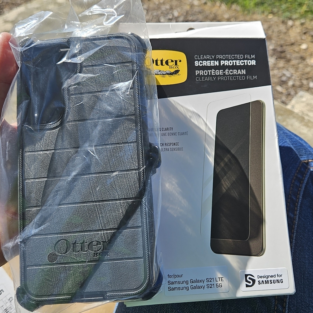 Samsung S21 Otterbox case